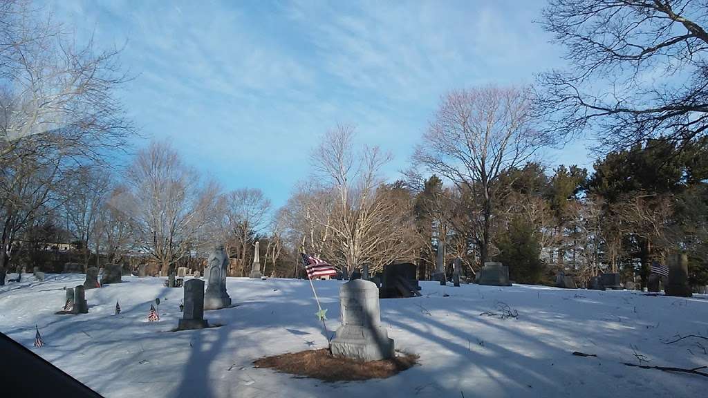 Cemetary | Amvets Memorial Hwy & W Center St &, MA-24, West Bridgewater, MA 02379, USA