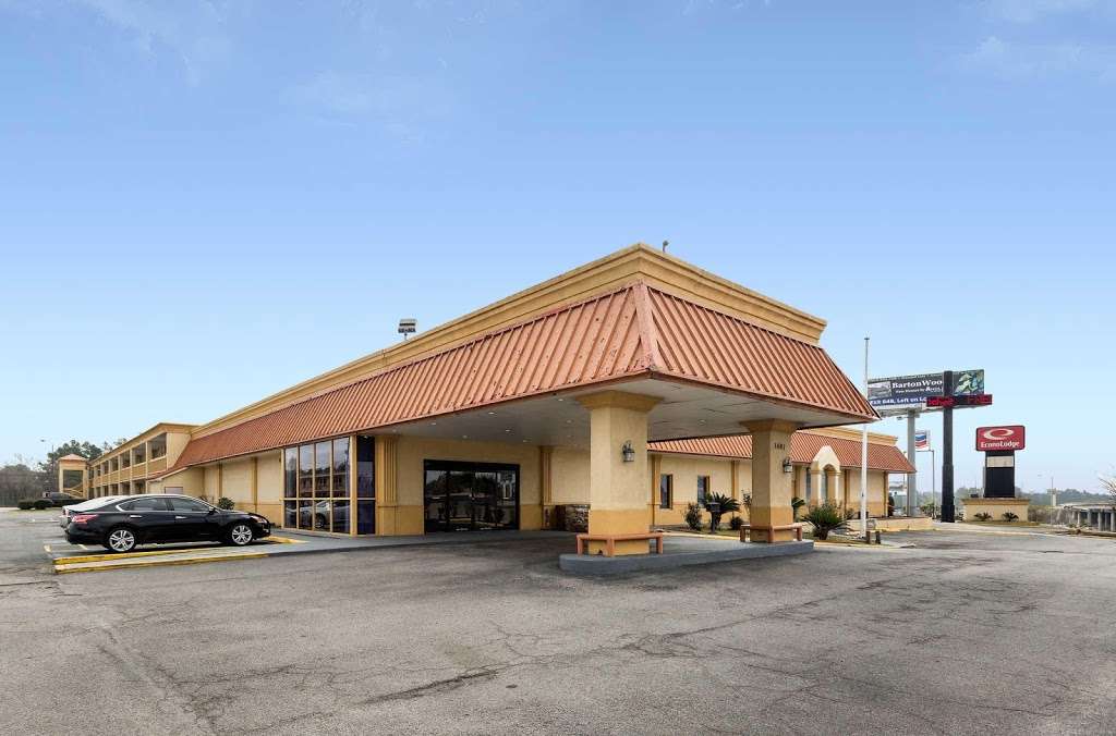 Econo Lodge | 1601 Interstate 45 S, Conroe, TX 77301, USA | Phone: (936) 756-8941