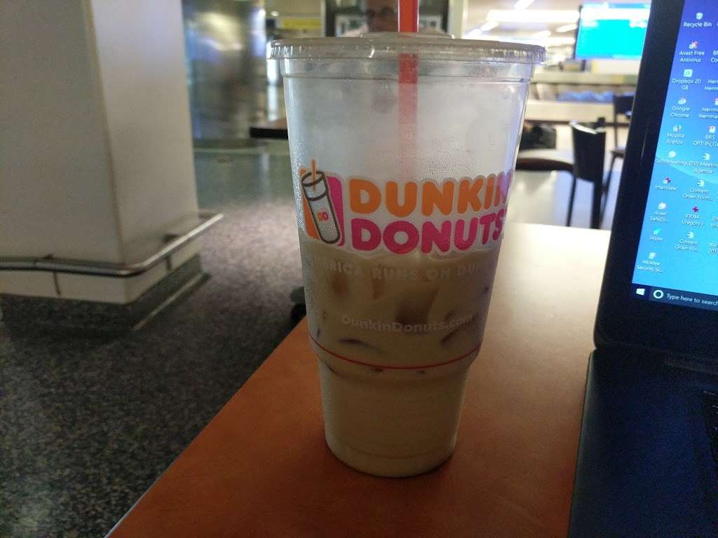 Dunkin Donuts | 300 Newark International Airport St, Newark, NJ 07114, USA | Phone: (973) 623-0189