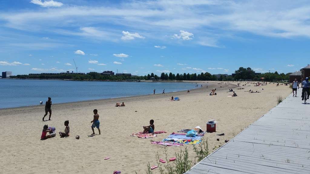 Carson Beach | 165 HarborWalk, Boston, MA 02125, USA | Phone: (617) 727-5290