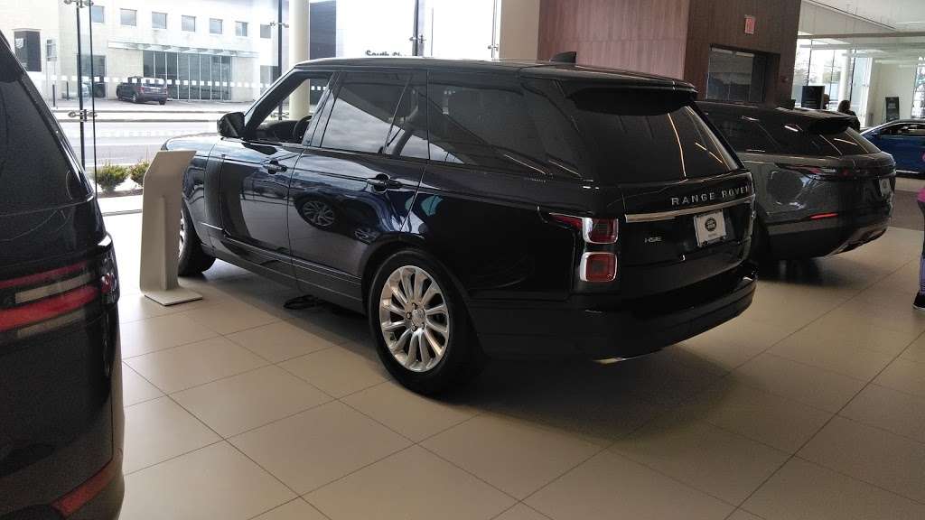 Land Rover Freeport | 146 W Sunrise Hwy, Freeport, NY 11520, USA | Phone: (516) 935-0600