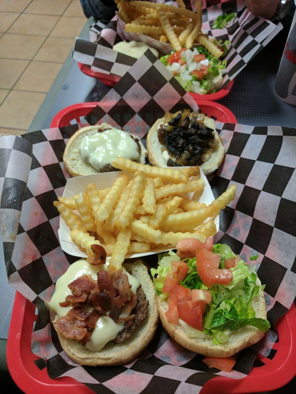 Old School Burgers, Dogs & Shakes | 1135 Old York Rd, Willow Grove, PA 19090, USA | Phone: (215) 657-5309