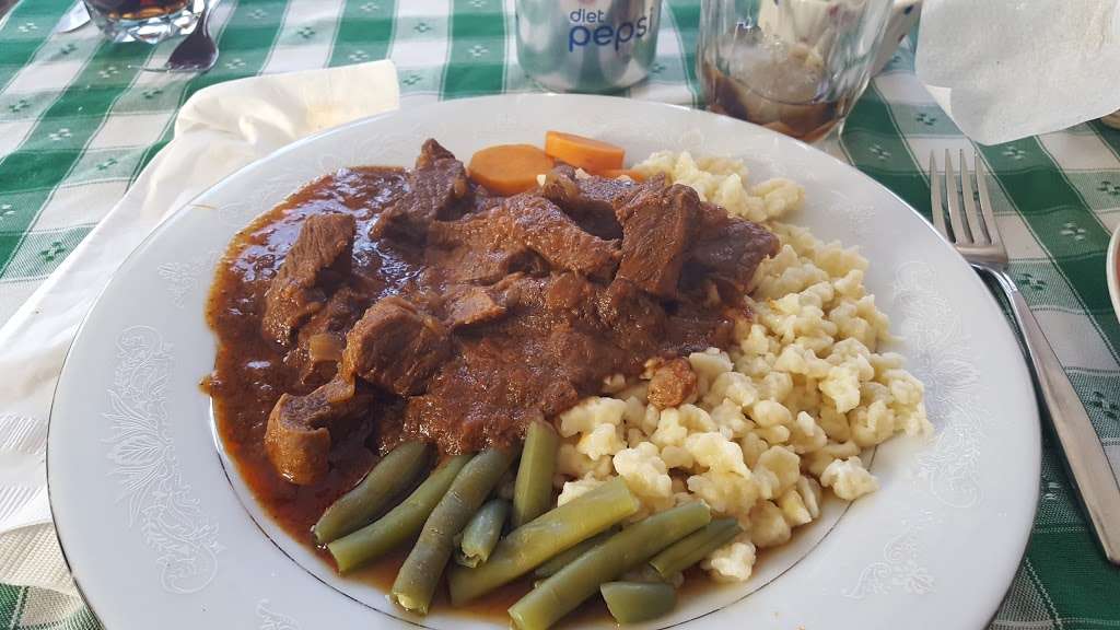 Goulash Place | 42 Highland Ave, Danbury, CT 06810 | Phone: (203) 744-1971