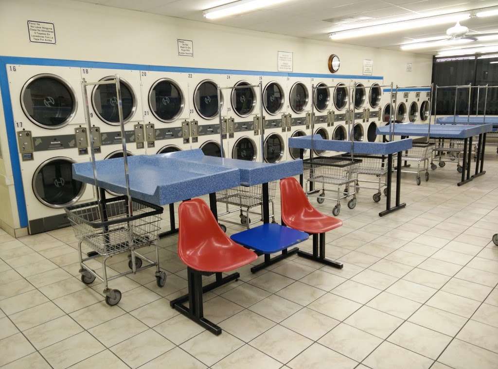 Sparkle Car Wash in 10564 Hammerly Blvd, Houston, TX 77043, USA