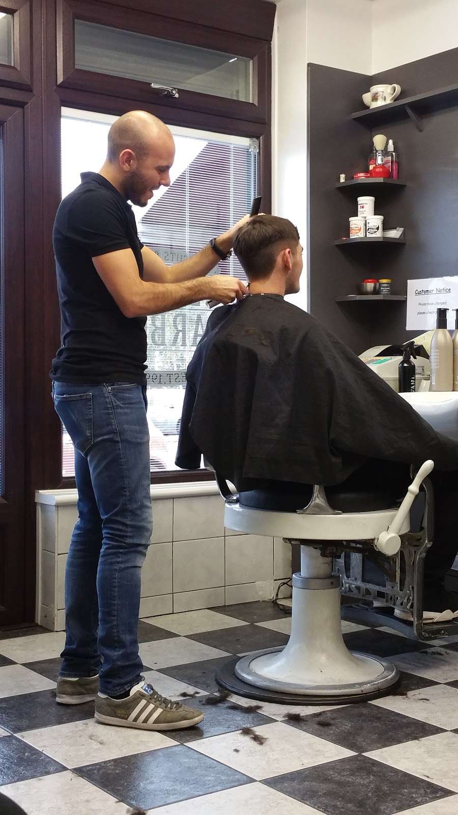 Binos Barbers | 72 Stanstead Rd, Hoddesdon EN11 0RL, UK | Phone: 01992 478915