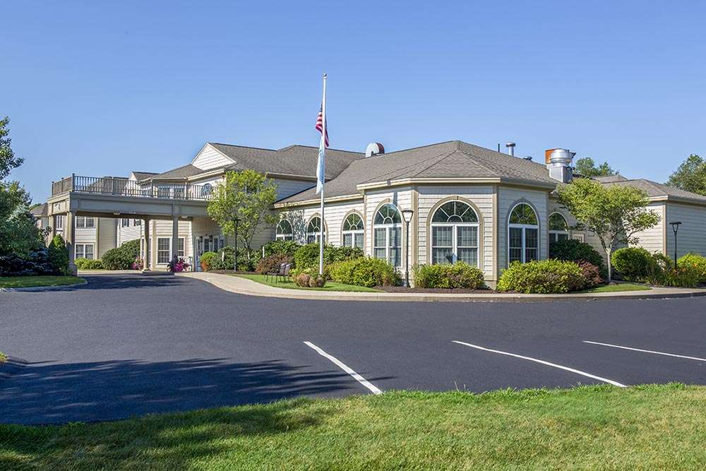 Benchmark Senior Living at Plymouth Crossings | 157 South St, Plymouth, MA 02360 | Phone: (508) 297-6518