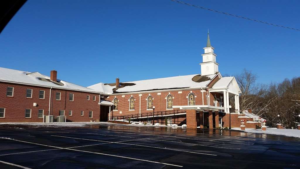 Lincoln Avenue Baptist Church | 618 S Grove St, Lincolnton, NC 28092, USA | Phone: (704) 735-8057