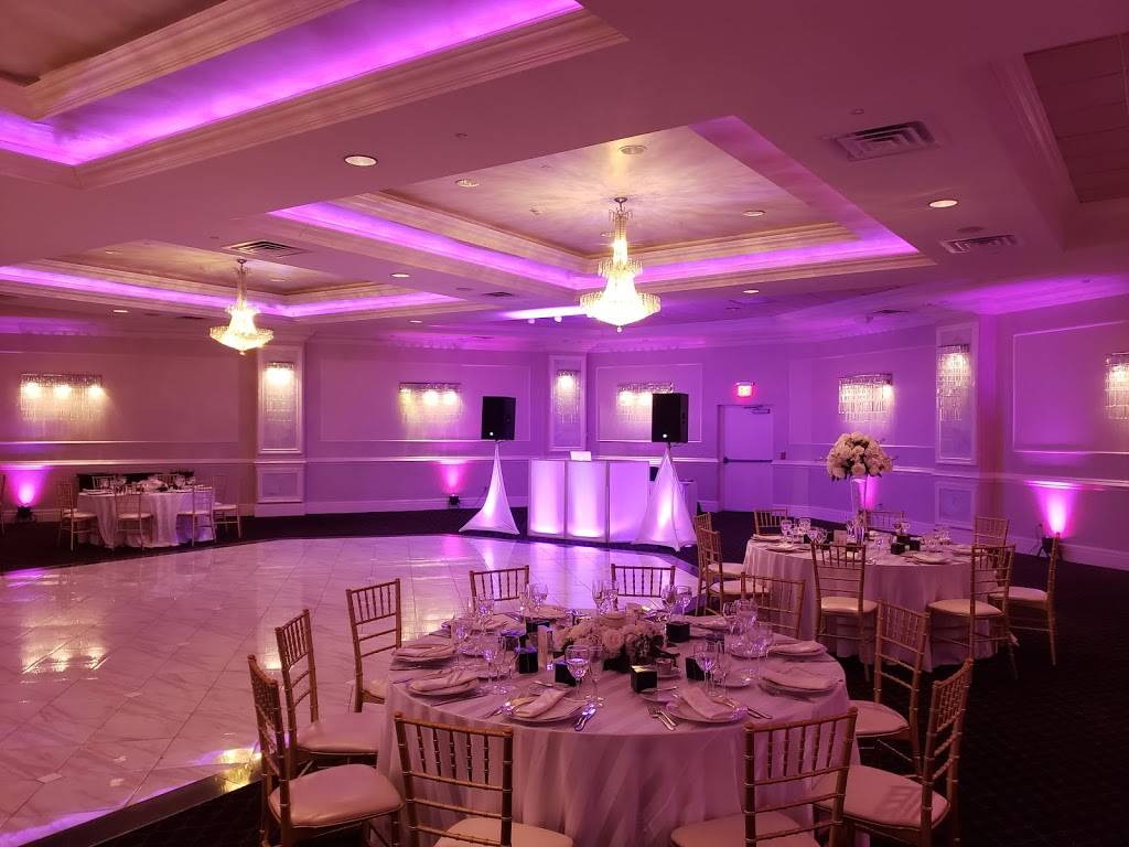 The Wilshire Grand Hotel | 350 Pleasant Valley Way, West Orange, NJ 07052, USA | Phone: (973) 731-7007