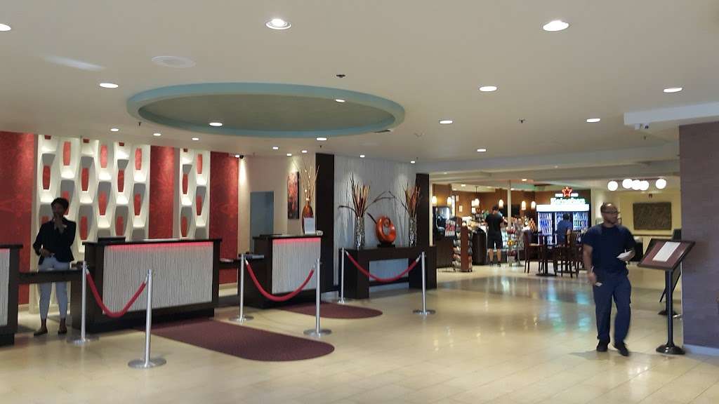 Ramada Plaza by Wyndham Newark International Airport | 160A Frontage Rd, Newark, NJ 07114 | Phone: (973) 589-1000