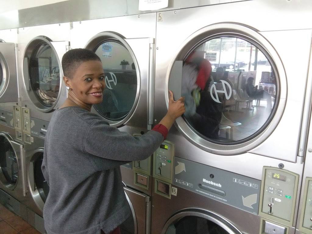 The Laundry Room | 3881 Covington Hwy, Decatur, GA 30032, USA | Phone: (678) 408-1563