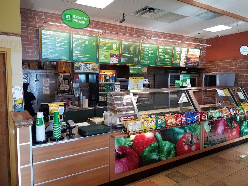 Subway | 5116 W Ryan Rd, Franklin, WI 53132, USA | Phone: (414) 855-0650