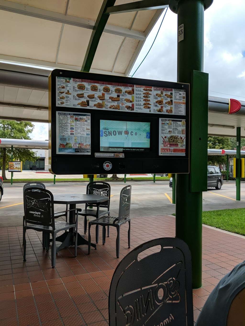 Sonic Drive-In | 13280 Almeda Rd, Houston, TX 77045, USA | Phone: (713) 433-4595