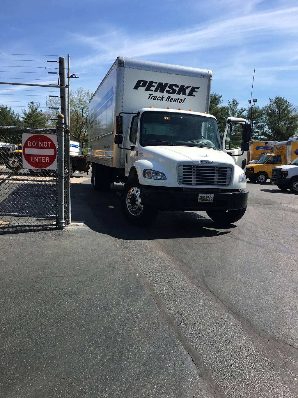 Penske Truck Rental | 5 Nashua Ct, Essex, MD 21221, USA | Phone: (410) 687-5900