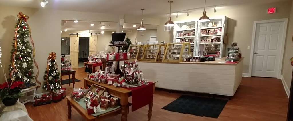 Long Grove Confectionery Co | 114 Old McHenry Rd, Long Grove, IL 60047, USA | Phone: (847) 634-0080