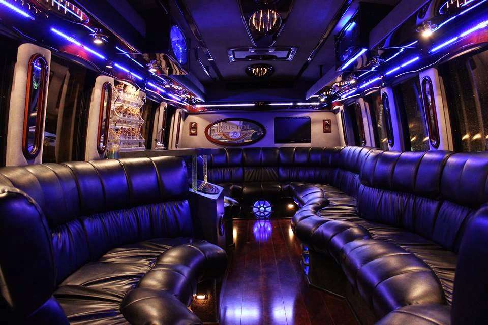 Bristol Coach & Limousine | 145R W Main St, Norton, MA 02766, USA | Phone: (508) 222-1773