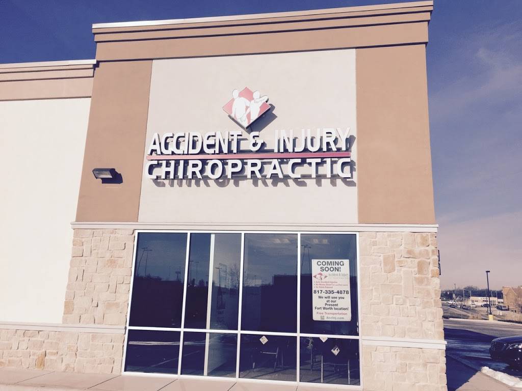 Accident & Injury Chiropractic Fort Worth | 2722 E Berry St, Fort Worth, TX 76105, USA | Phone: (817) 335-4878