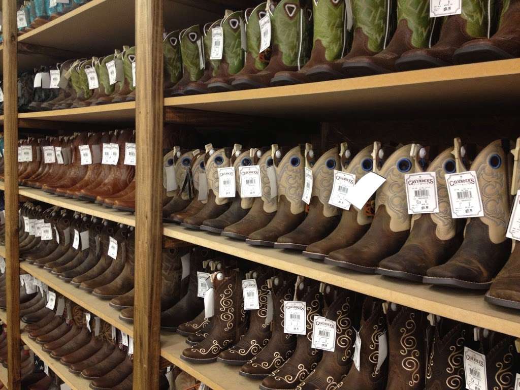 Cavenders Boot City | 20835 Gulf Fwy, Webster, TX 77598, USA | Phone: (281) 338-4040