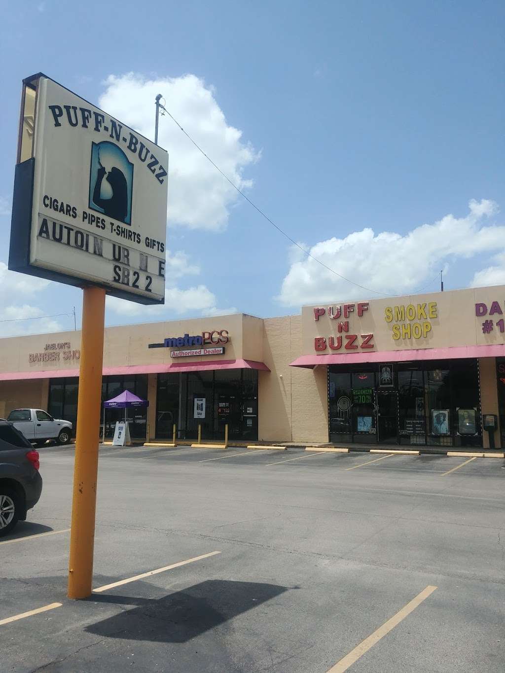 Puff N Buzz | 5009 Antoine Dr, Houston, TX 77092, USA | Phone: (832) 582-7816