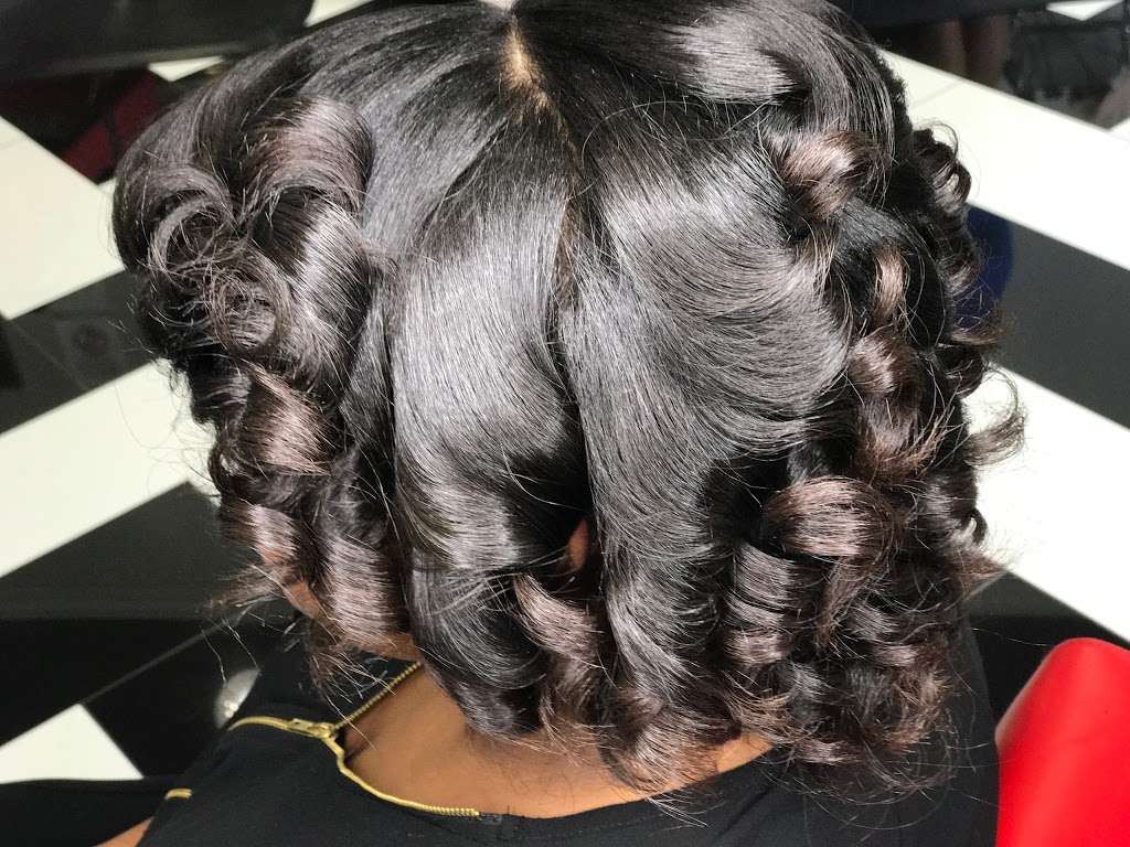 Salon 809 - A Dominican Hair Salon | 7816 Central Ave, Landover, MD 20785, USA | Phone: (301) 316-9488