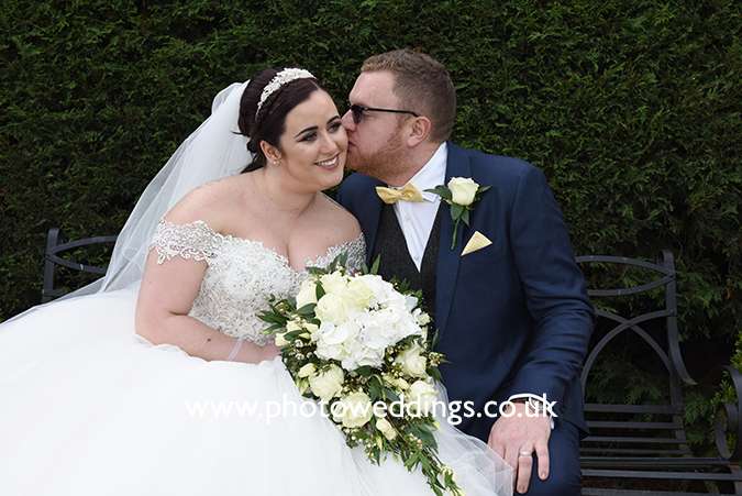 Wedding books 4U.com | Essex Technology & IC, The Gables Fyfield Rd, Ongar, Chipping Ongar, Ongar CM5 0GA, UK | Phone: 01277 217720