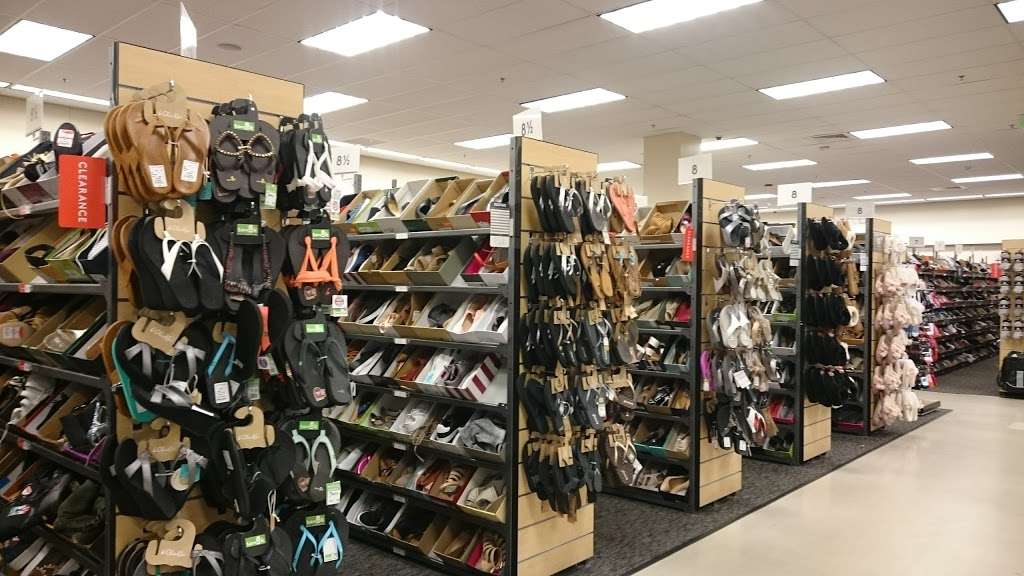 Nordstrom Rack Middlesex Commons | 43 Middlesex Turnpike Ste 5, Burlington, MA 01803, USA | Phone: (781) 345-4960