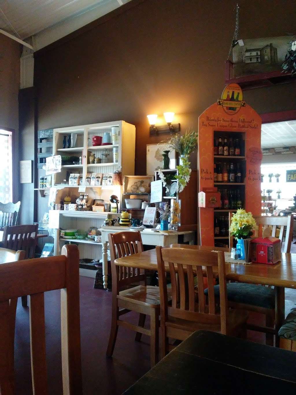 The Gathering/Front Porch Cafe | 931 S. Crescent St, Rt 24, Gilman, IL 60938 | Phone: (815) 265-4635