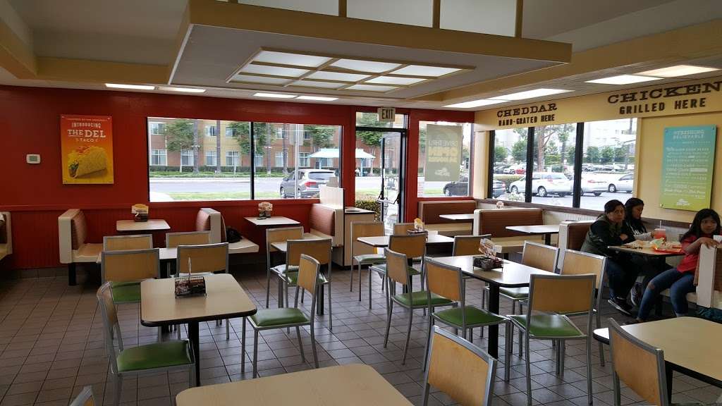 Del Taco | 2330 S Harbor Blvd, Anaheim, CA 92802 | Phone: (714) 971-5239