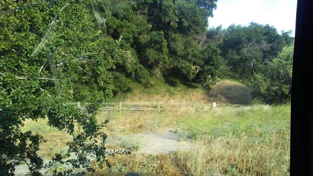 The Eagle Rock Canyon Trail - trail head | 5499 Eagle Rock View Dr, Los Angeles, CA 90041 | Phone: (323) 452-3720