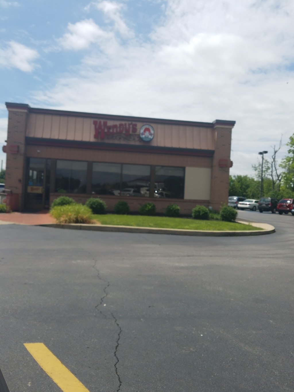 Wendys | 2035 N Riley Hwy, Shelbyville, IN 46176, USA | Phone: (317) 421-1703