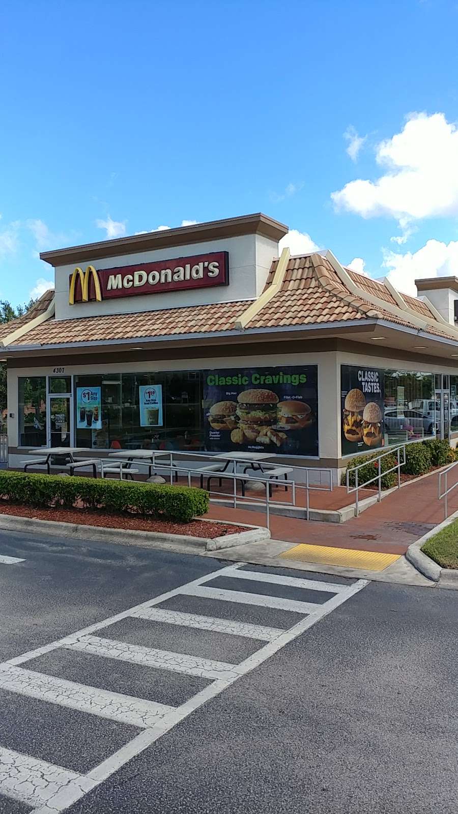 McDonalds | 4307 S Hwy 27, Clermont, FL 34711, USA | Phone: (352) 243-3185