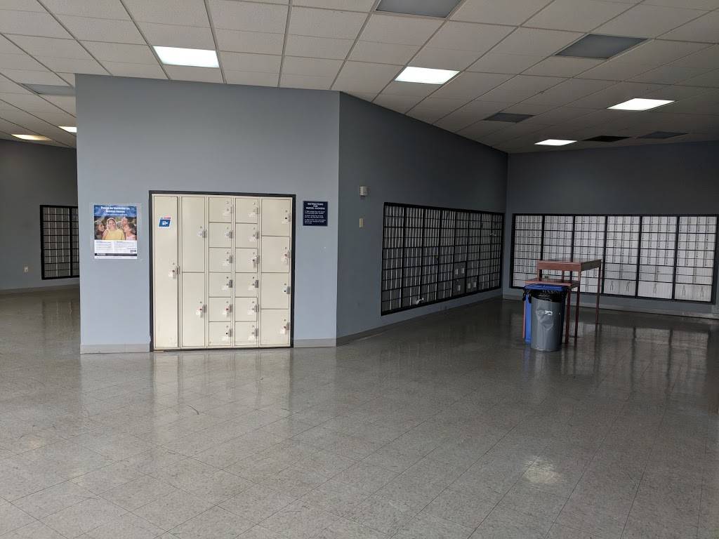 United States Postal Service | 1729 Alexandria Dr, Lexington, KY 40504 | Phone: (859) 278-6425