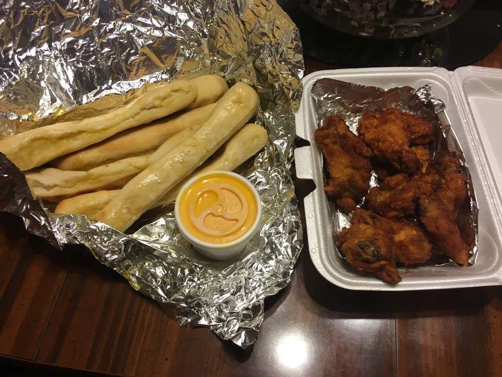 Aunt Pollys Pizza Ribs & Chicken Delivery | 5339 English Ave, Indianapolis, IN 46219, USA | Phone: (317) 638-3663