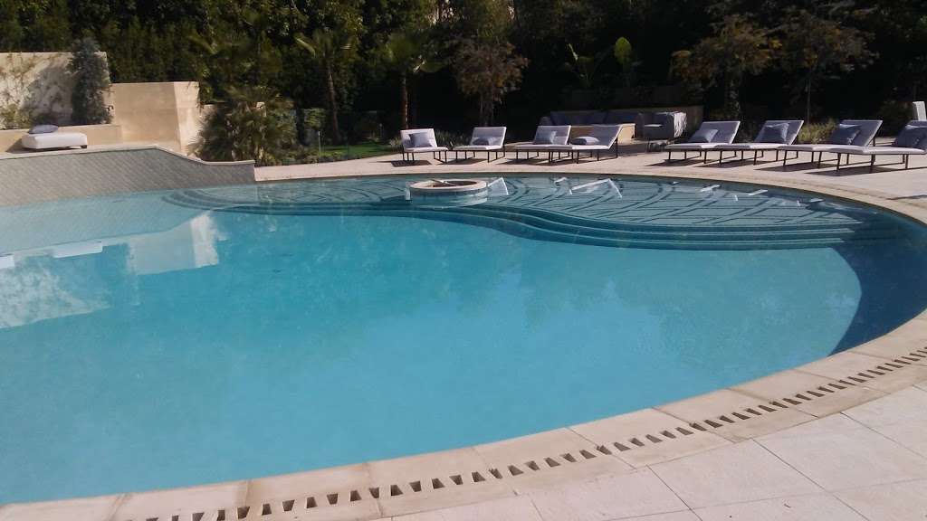 Coldwater Canyon Park | 1100 N Beverly Dr, Beverly Hills, CA 90210, USA | Phone: (310) 285-6820