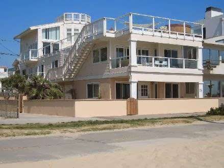 Casa Karmina | 3003 Ocean Front Walk, Venice, CA 90291, USA | Phone: (310) 721-2343