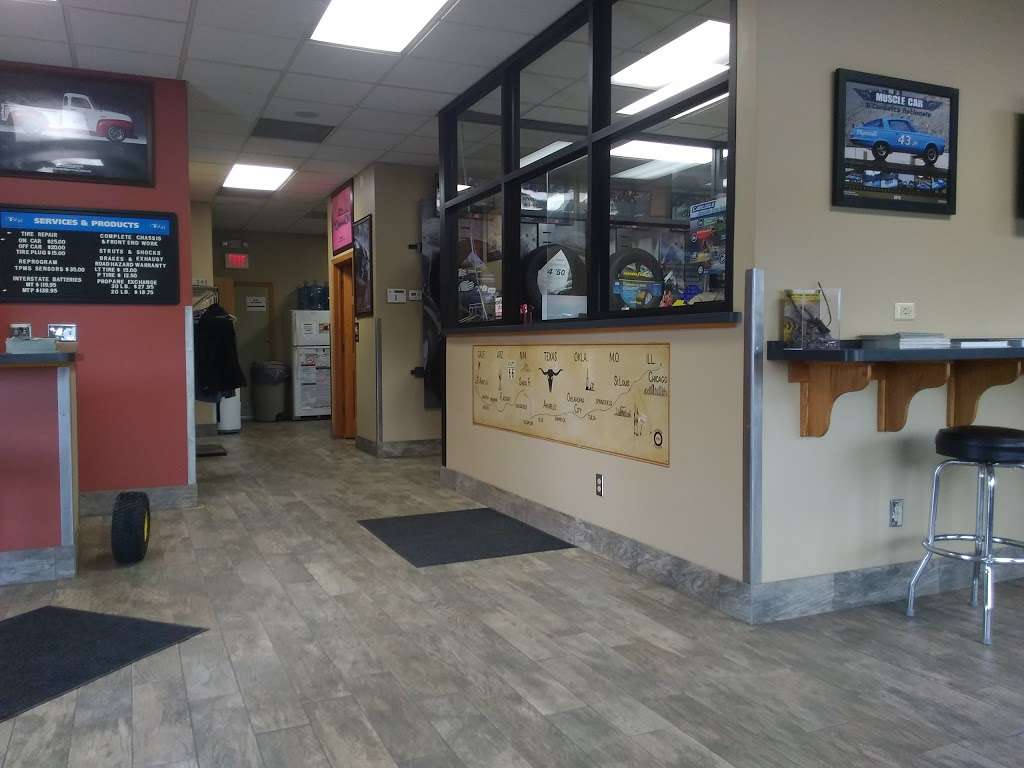 Arneson Tire & Service | 100 Gletty Rd, Sandwich, IL 60548, USA | Phone: (815) 786-7670