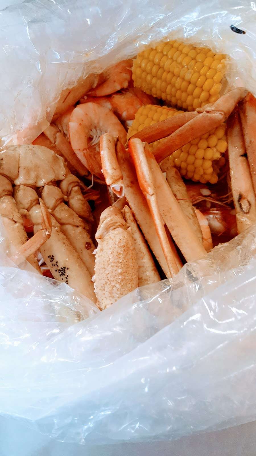 Crab & Claw Seafood | 7932 S Great Trinity Forest Way #114A, Dallas, TX 75217, USA | Phone: (469) 709-8285