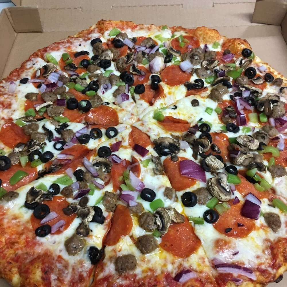 Kingpin Pizza | 2510 E Carson St, Lakewood, CA 90712, USA | Phone: (562) 496-1050
