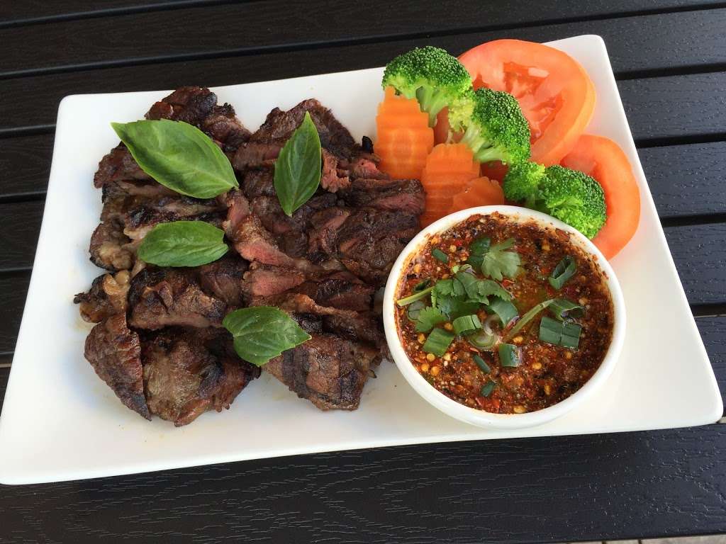 Satu Thai Bistro | 160 Sierra Madre Ave, Azusa, CA 91702 | Phone: (626) 334-9800