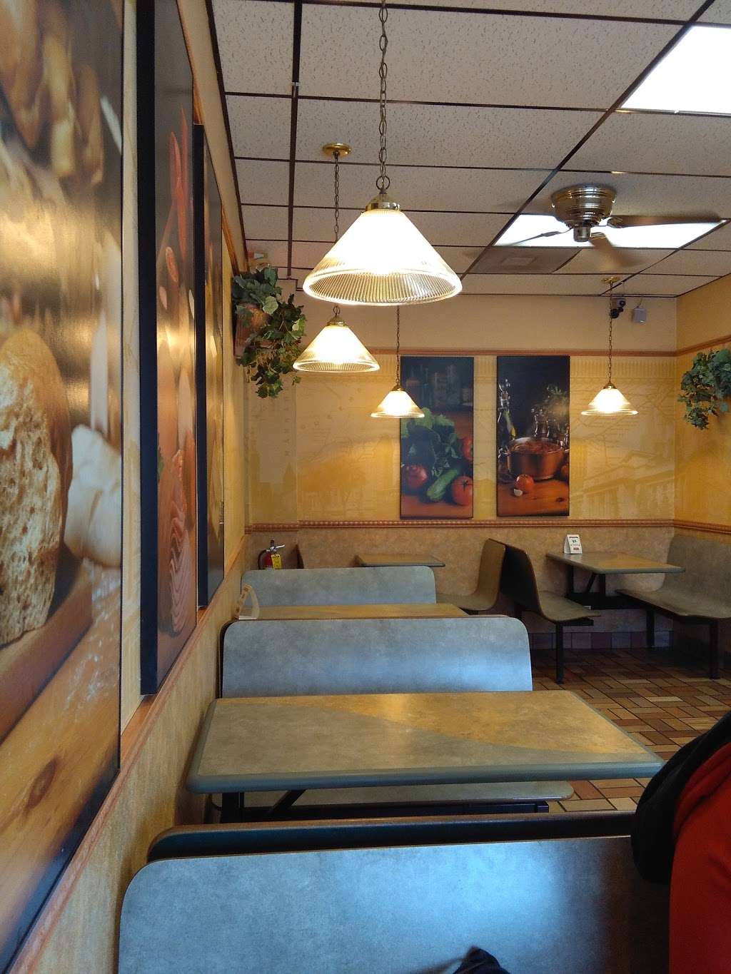 Subway Restaurants | 1208 S 4th St, Allentown, PA 18103 | Phone: (610) 798-7878