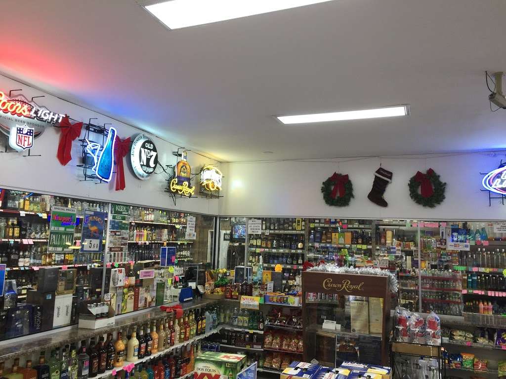 Speedway Liquor # 1 | 8010 E 21st St, Indianapolis, IN 46219, USA | Phone: (317) 357-7384