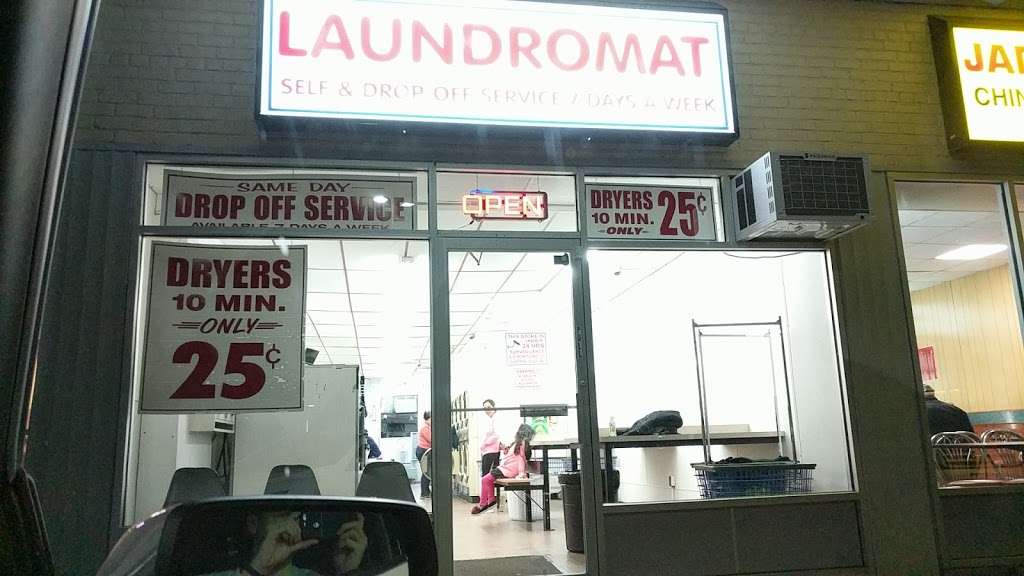 Laundromat | Hicksville, NY 11801, USA