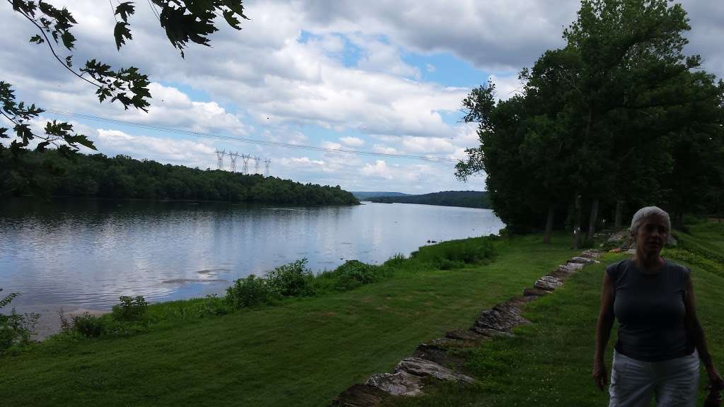 Bainbridge Public Boat Launch | 233 N Front St #2, Bainbridge, PA 17502, USA