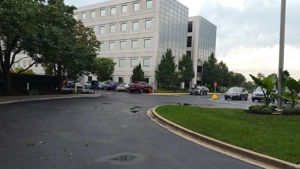 CVS Health in 2211 Sanders Rd Northbrook IL 60062 USA
