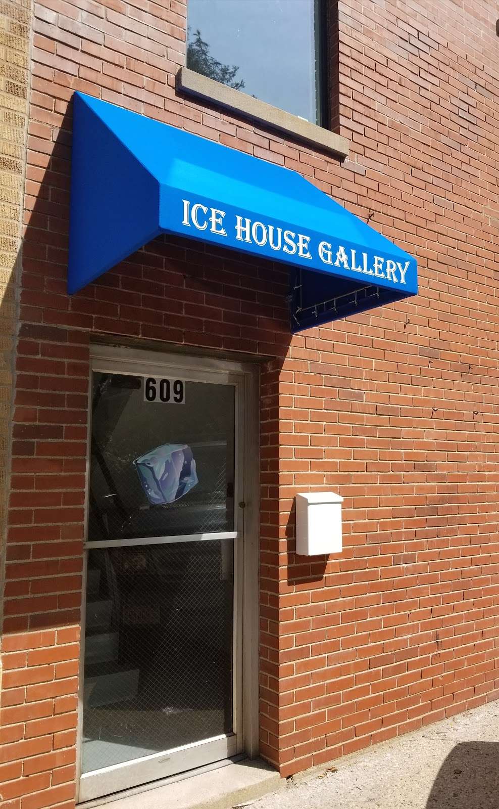 Ice House Gallery Evanston | 609 South Blvd, Evanston, IL 60202, USA | Phone: (847) 232-7092