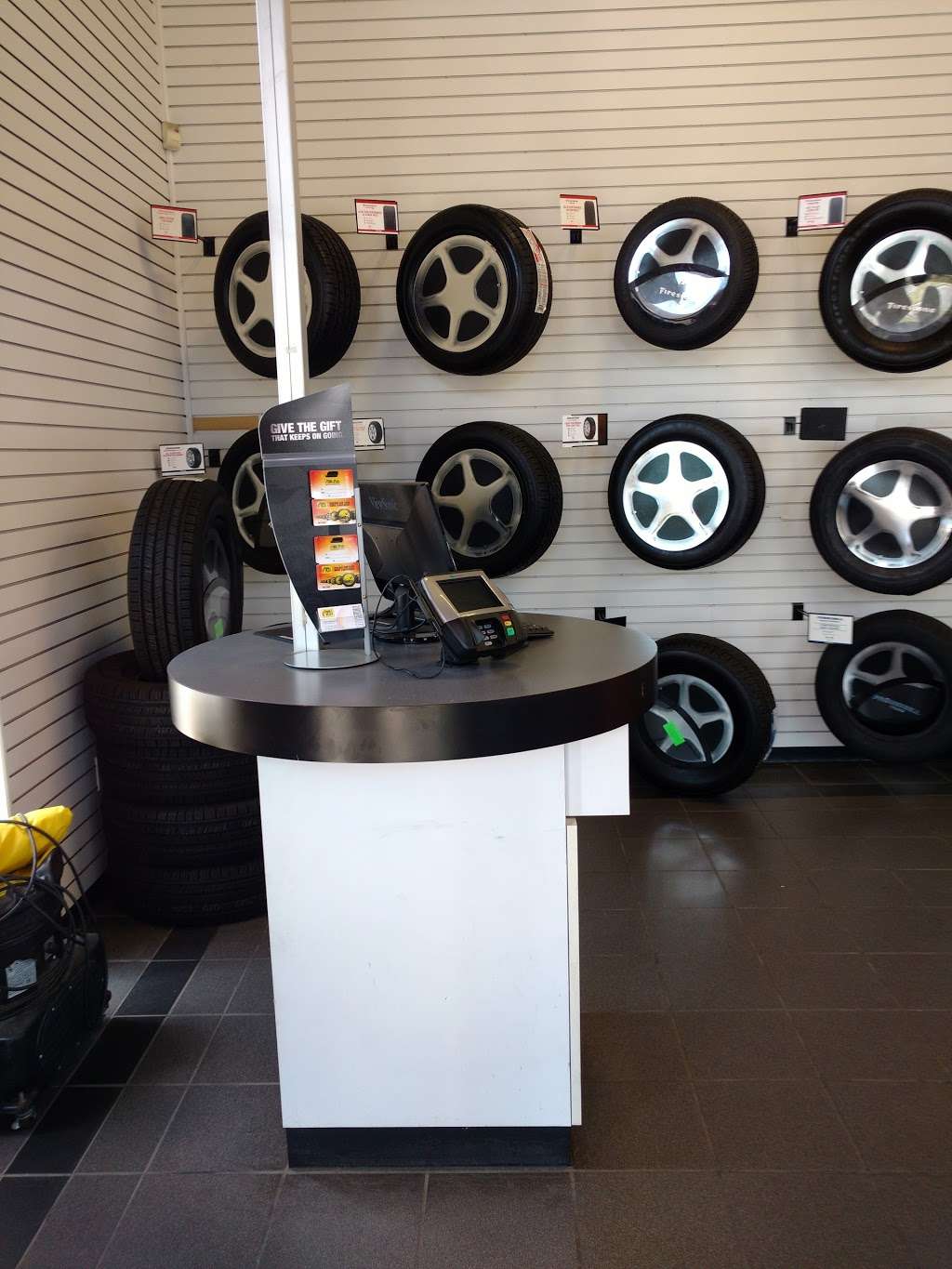 Tires Plus | 3102 N Belt Hwy, St Joseph, MO 64506, USA | Phone: (816) 558-6737