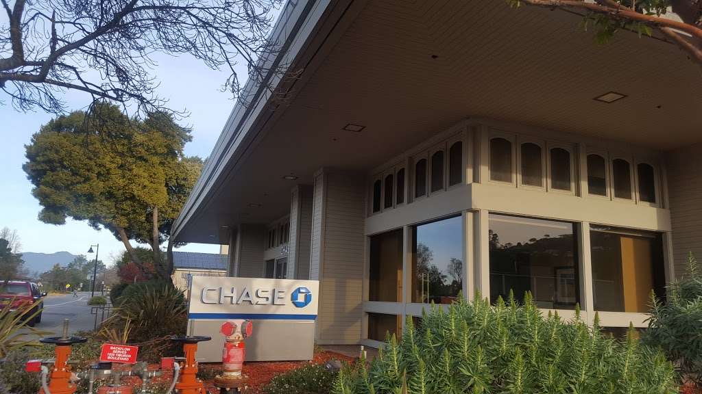 Chase Bank | 1535 Tiburon Blvd, Tiburon, CA 94920 | Phone: (415) 435-5051