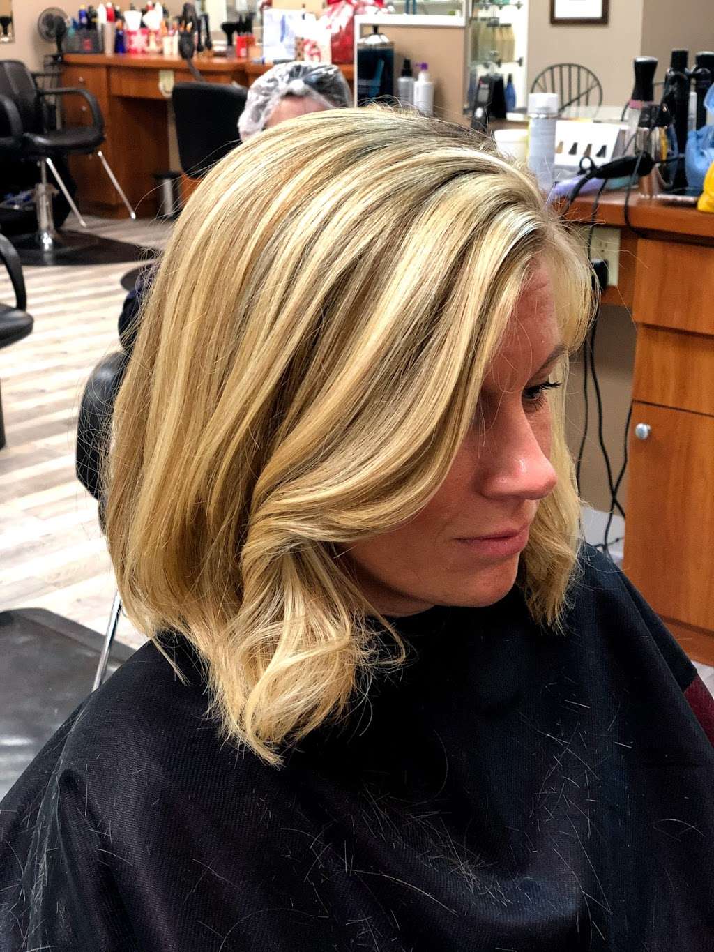 Hair by Maryann | 3315 Kimber Dr, Newbury Park, CA 91320, USA | Phone: (805) 444-2633