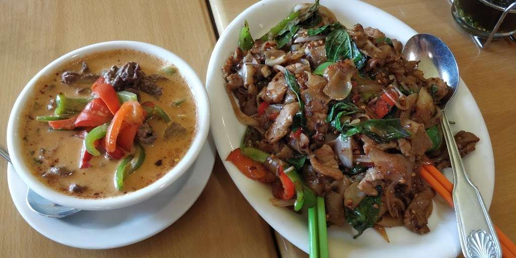 Thai Corner | 22371 El Toro Rd, Lake Forest, CA 92630, USA | Phone: (949) 380-8869