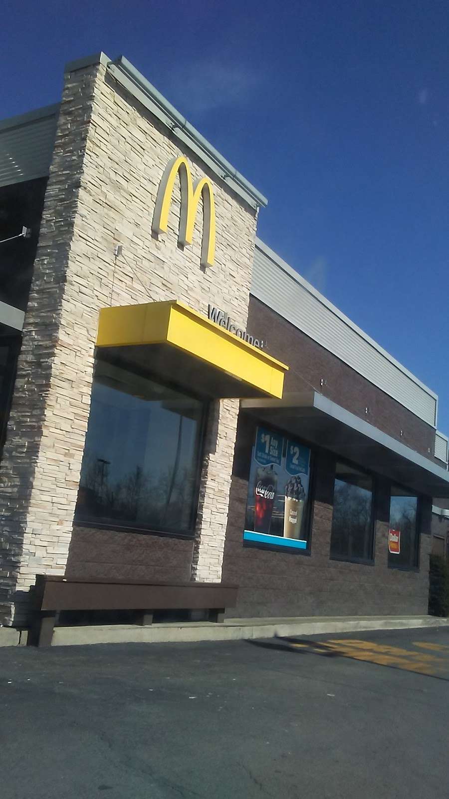 McDonalds | 801 E Main St, Danville, IN 46122, USA | Phone: (317) 745-4440