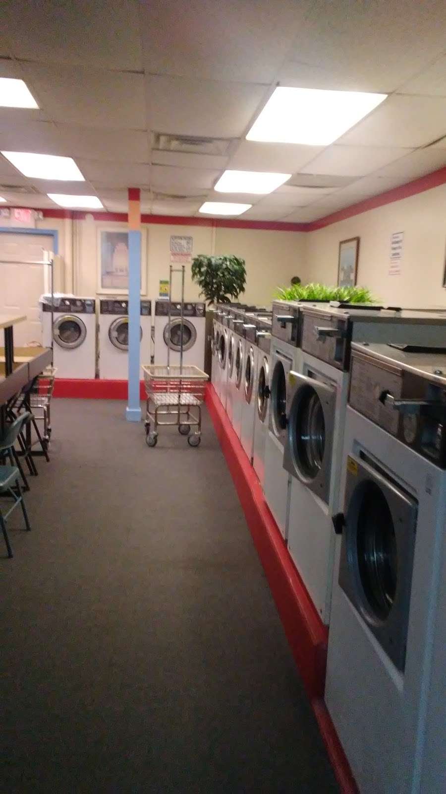 Tri-Town Laundromat | 177 S Centre St, Merchantville, NJ 08109, USA | Phone: (856) 438-0760